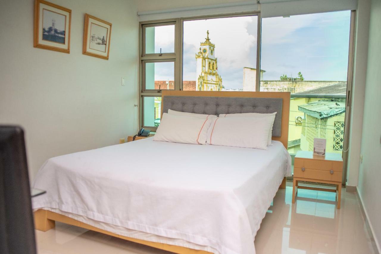 Onoma Hotel Lorica 외부 사진