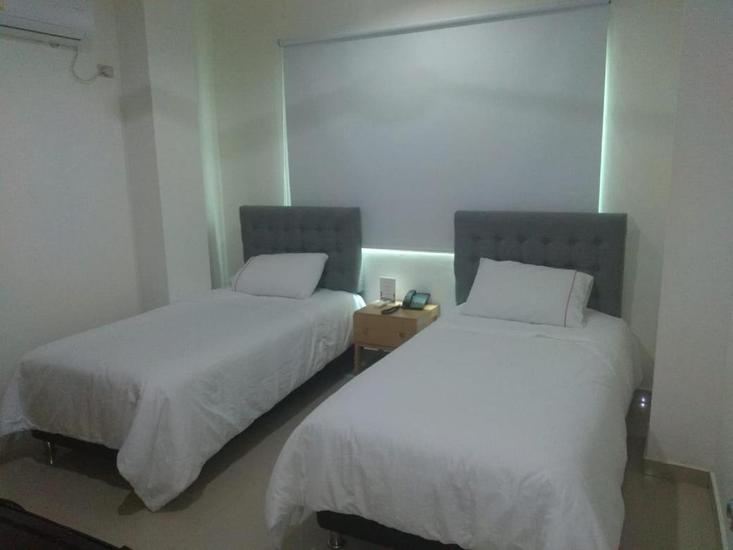 Onoma Hotel Lorica 외부 사진