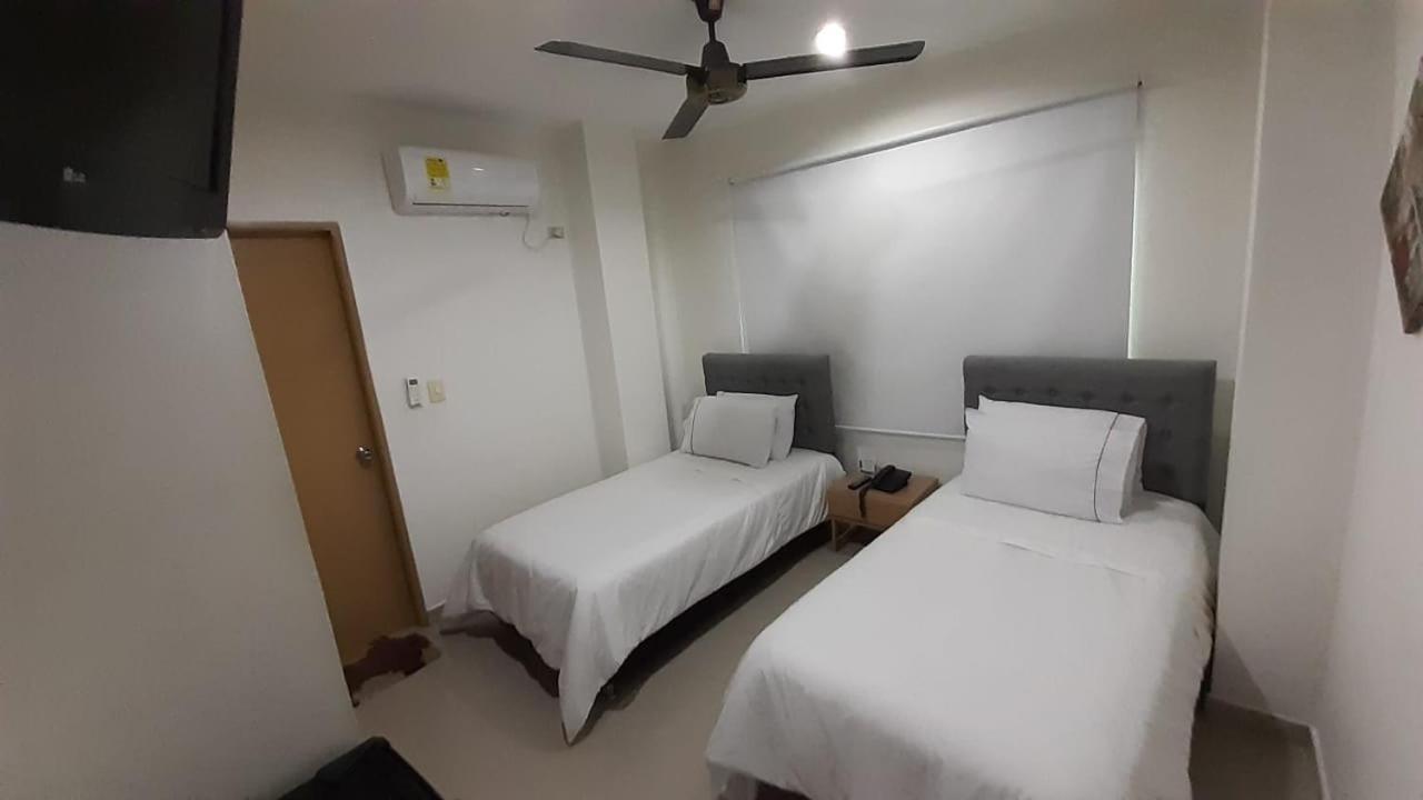 Onoma Hotel Lorica 외부 사진